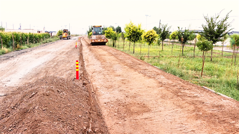 深化“三抓三促”行動(dòng) 高臺(tái)縣建好“四好農(nóng)村路”，鋪筑鄉(xiāng)村振興幸?！翱燔嚨馈? class=